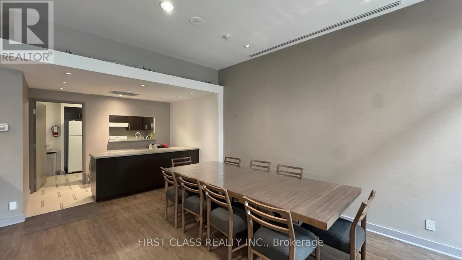 #1112 68 GRANGEWAY AVENUE - 26
