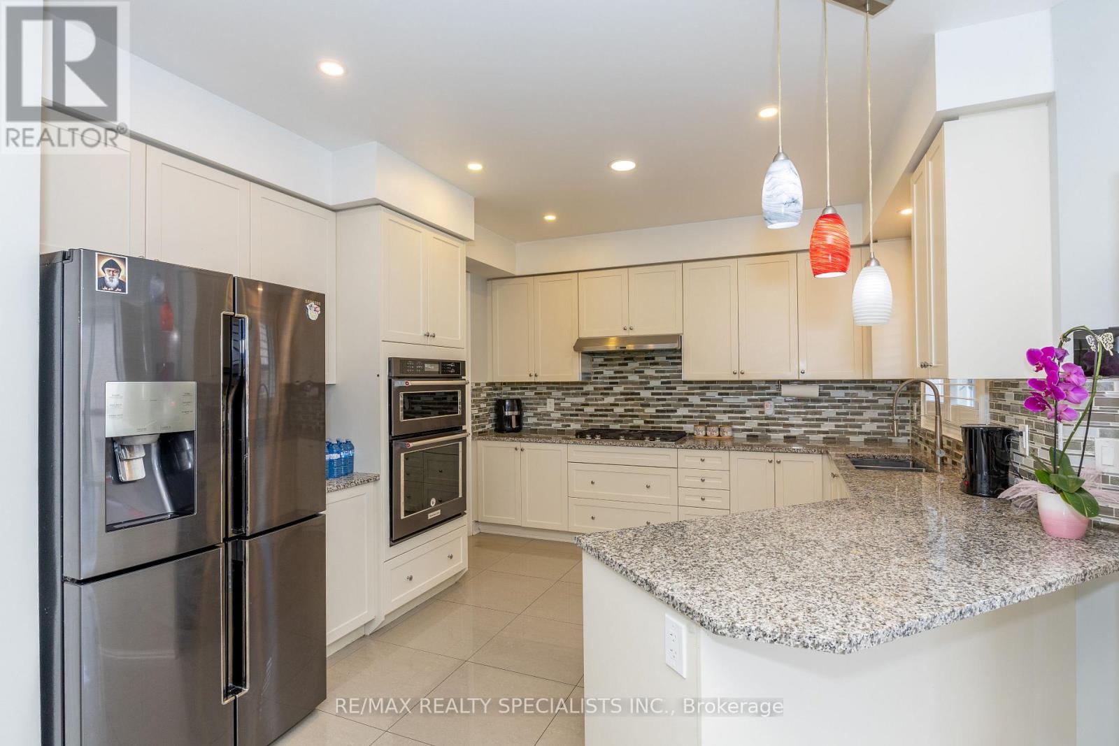 8 W. DYKIE COURT - 10