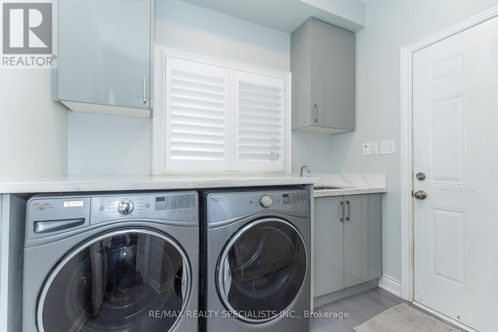 8 W. DYKIE COURT - 21