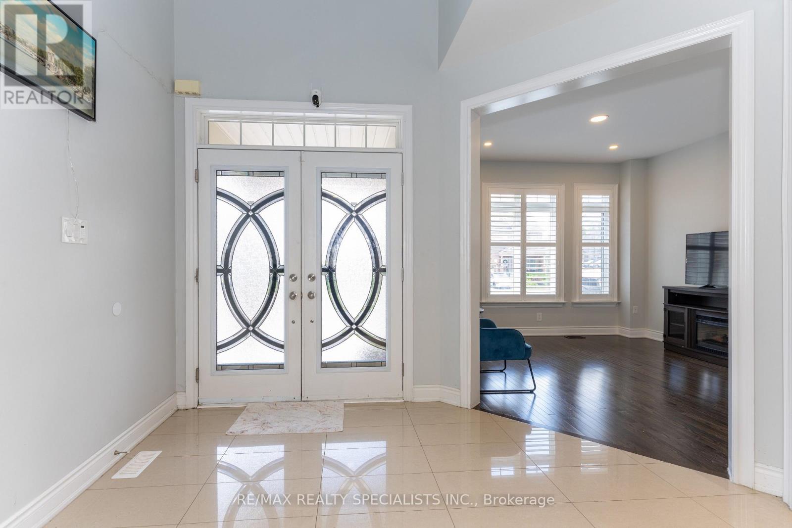 8 W. DYKIE COURT - 3