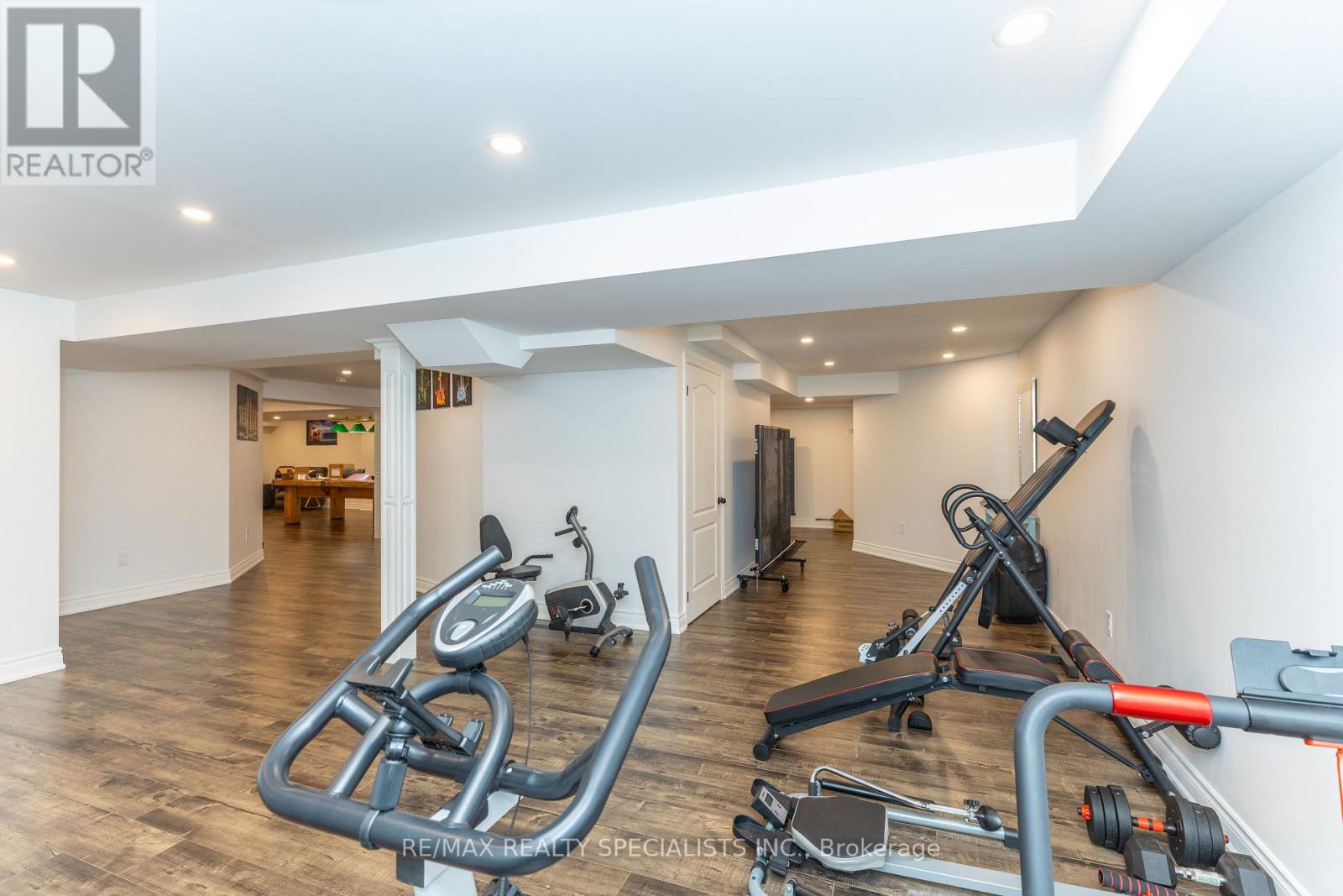 8 W. DYKIE COURT - 43