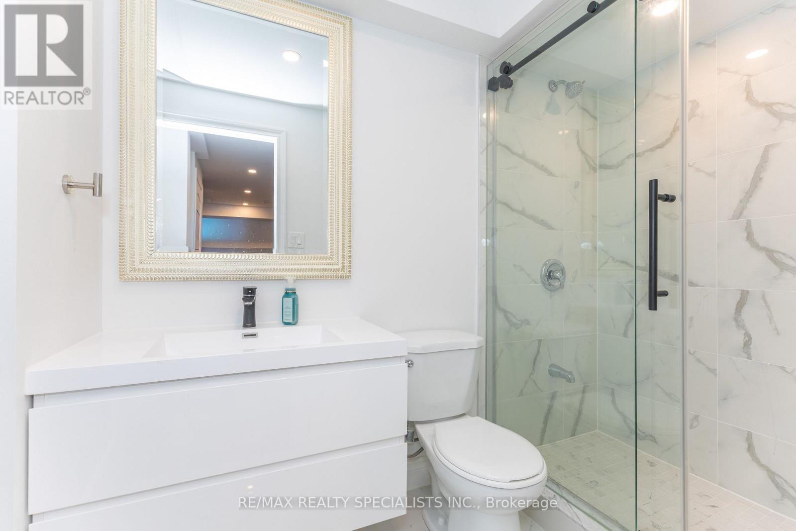 8 W. DYKIE COURT - 46