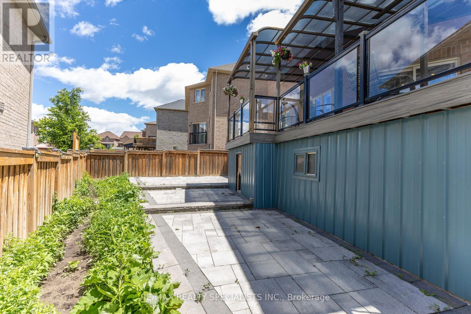 8 W. DYKIE COURT - 48