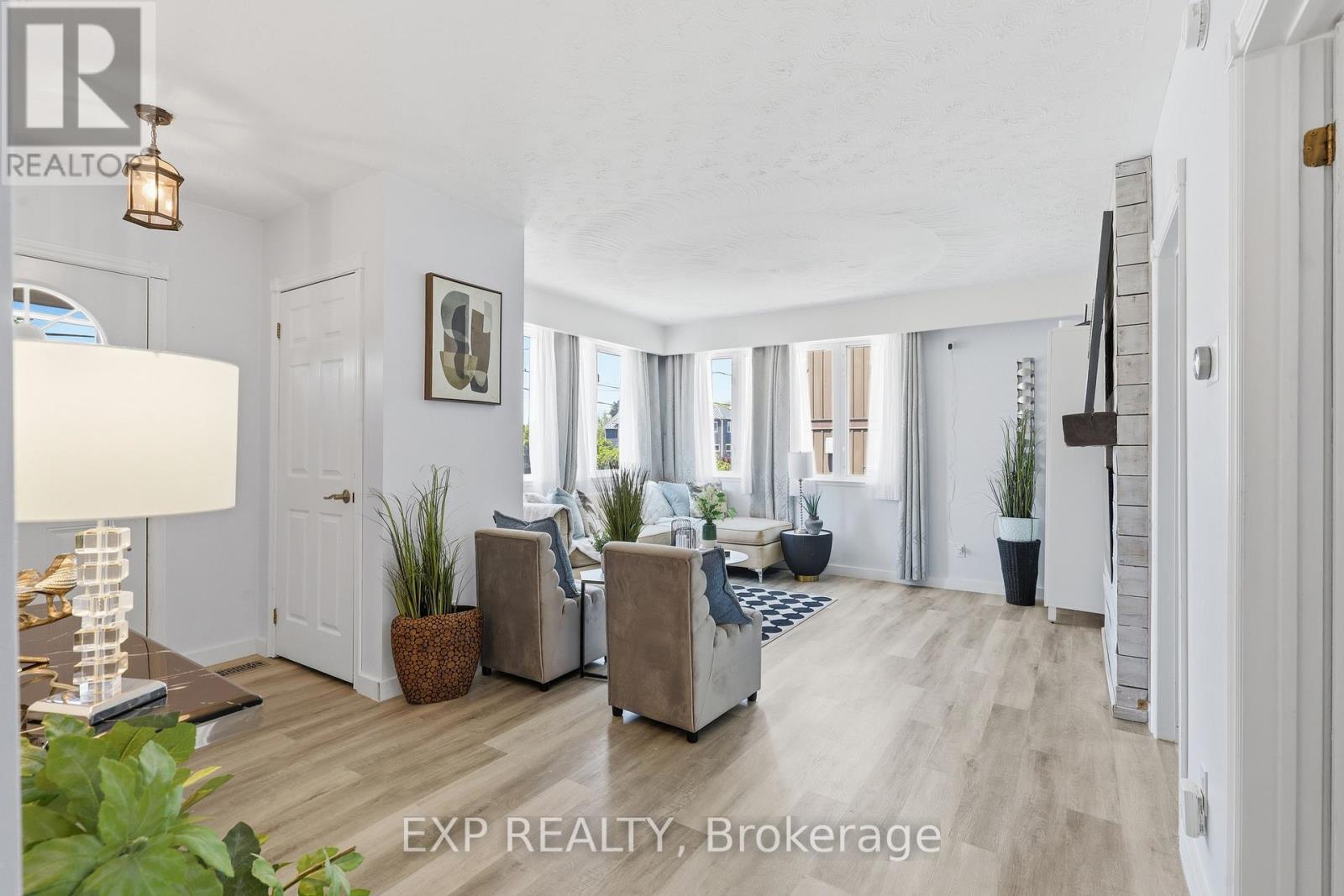 833 ELMWOOD ROAD - 17