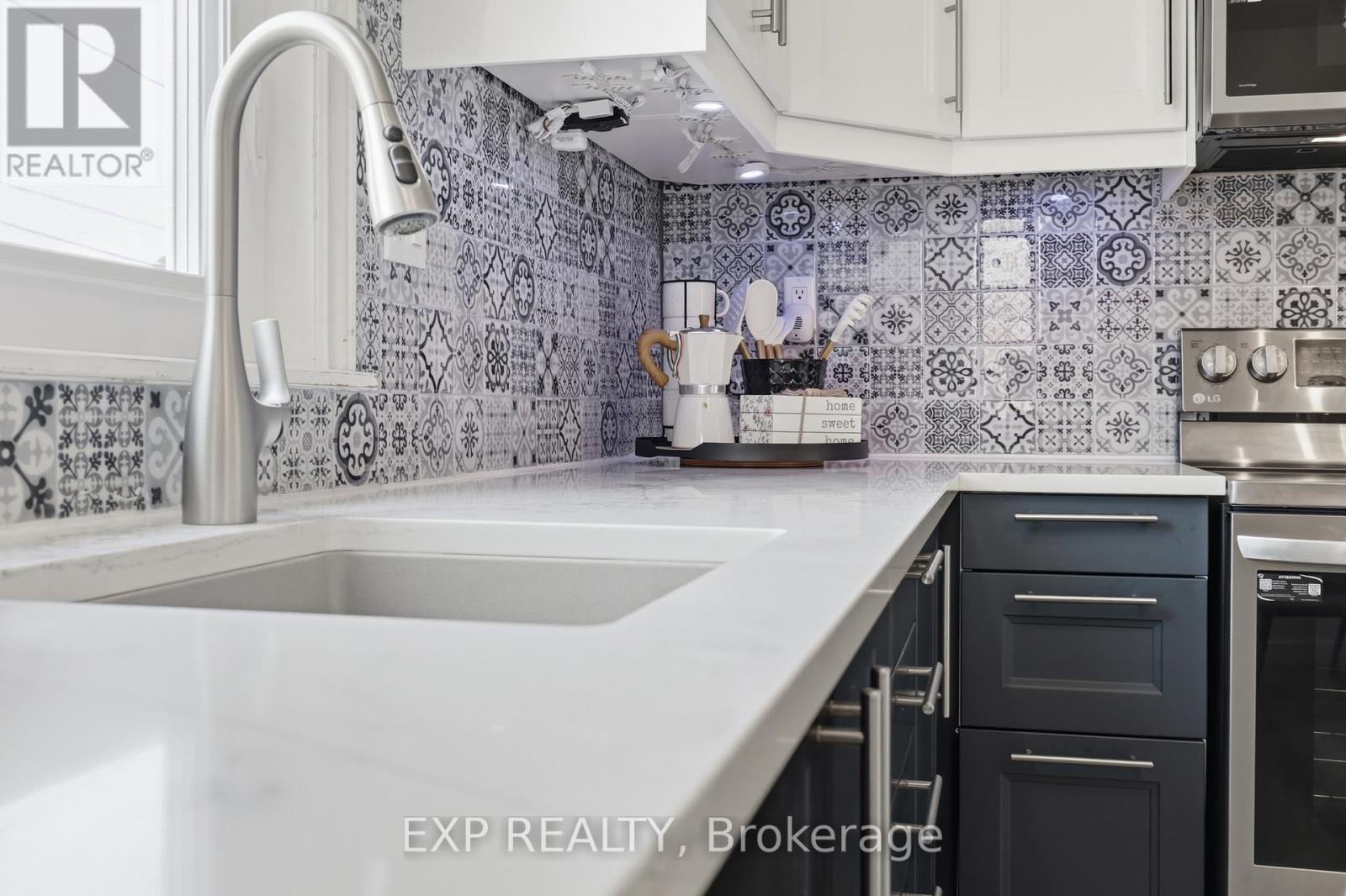 833 ELMWOOD ROAD - 26