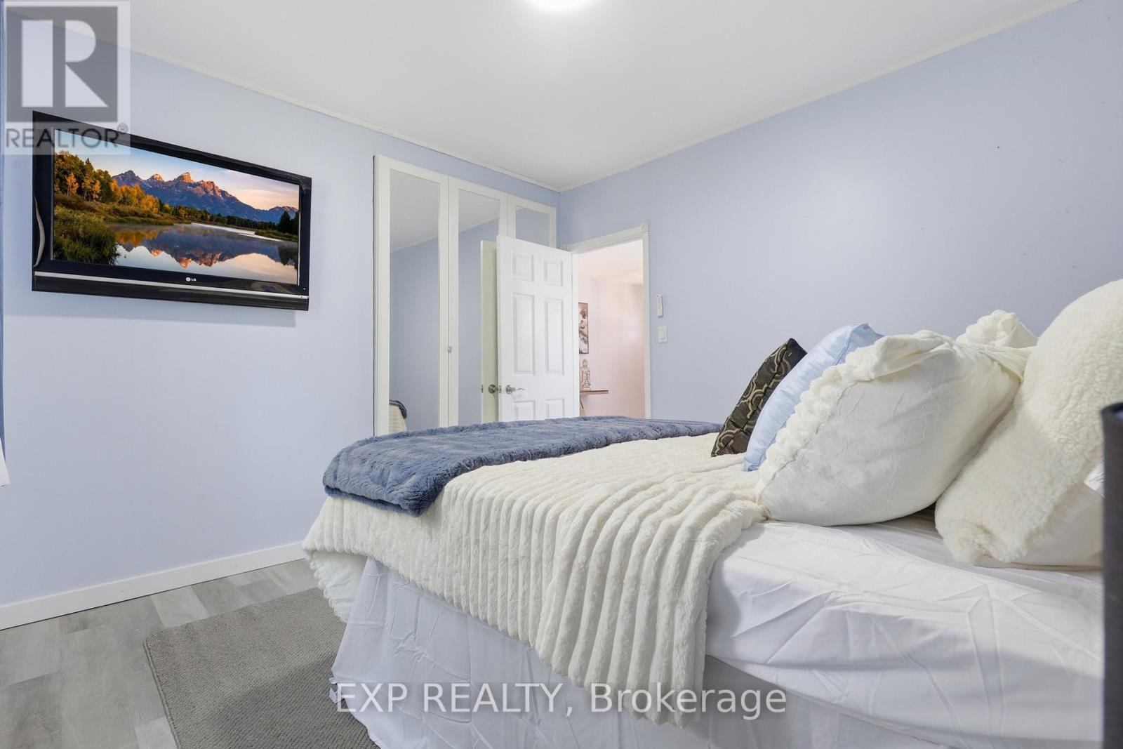833 ELMWOOD ROAD - 31