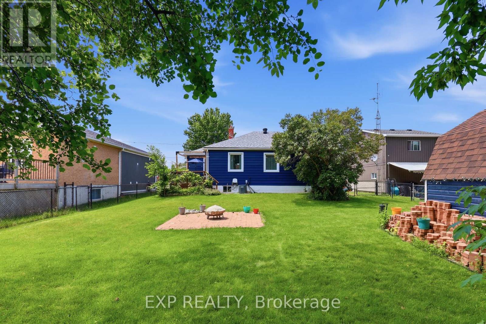 833 ELMWOOD ROAD - 44