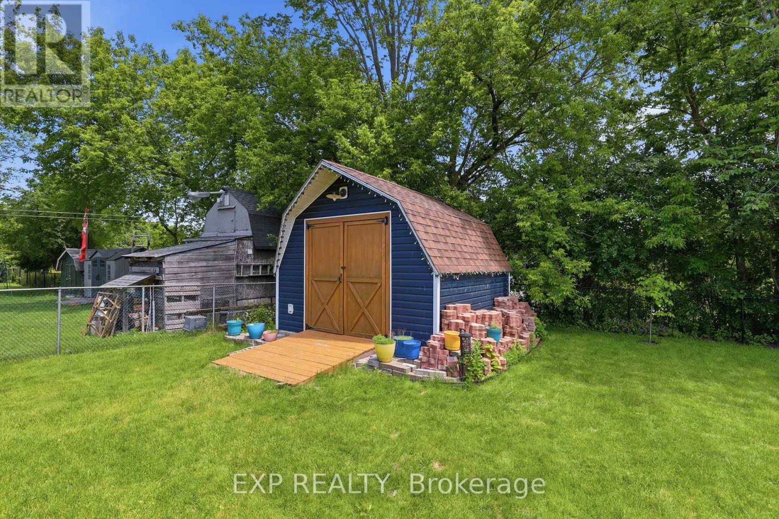 833 ELMWOOD ROAD - 46