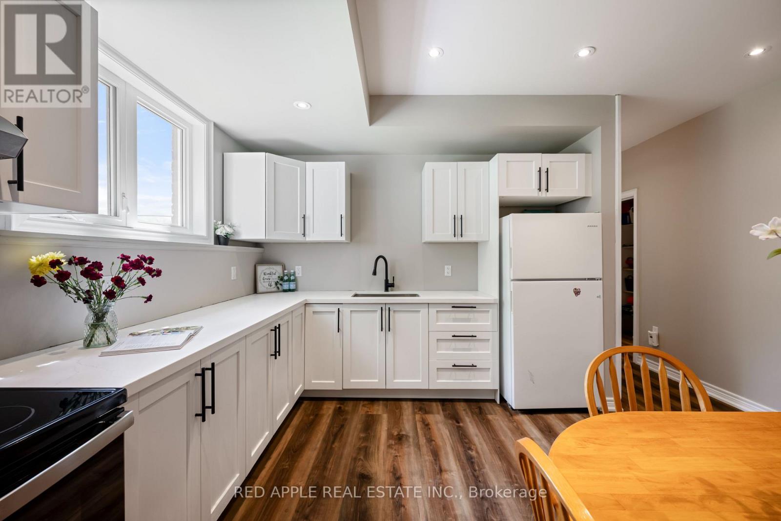 996609 MULMUR-TOSORONTIO TOWNLINE - 37