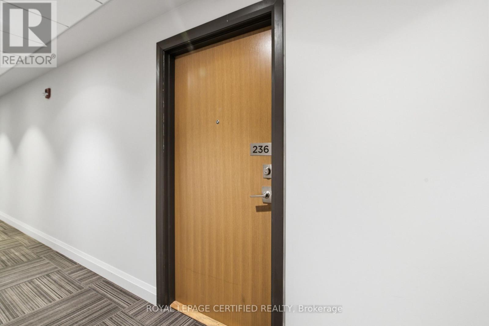 #236 1105 LEGER WAY - 2