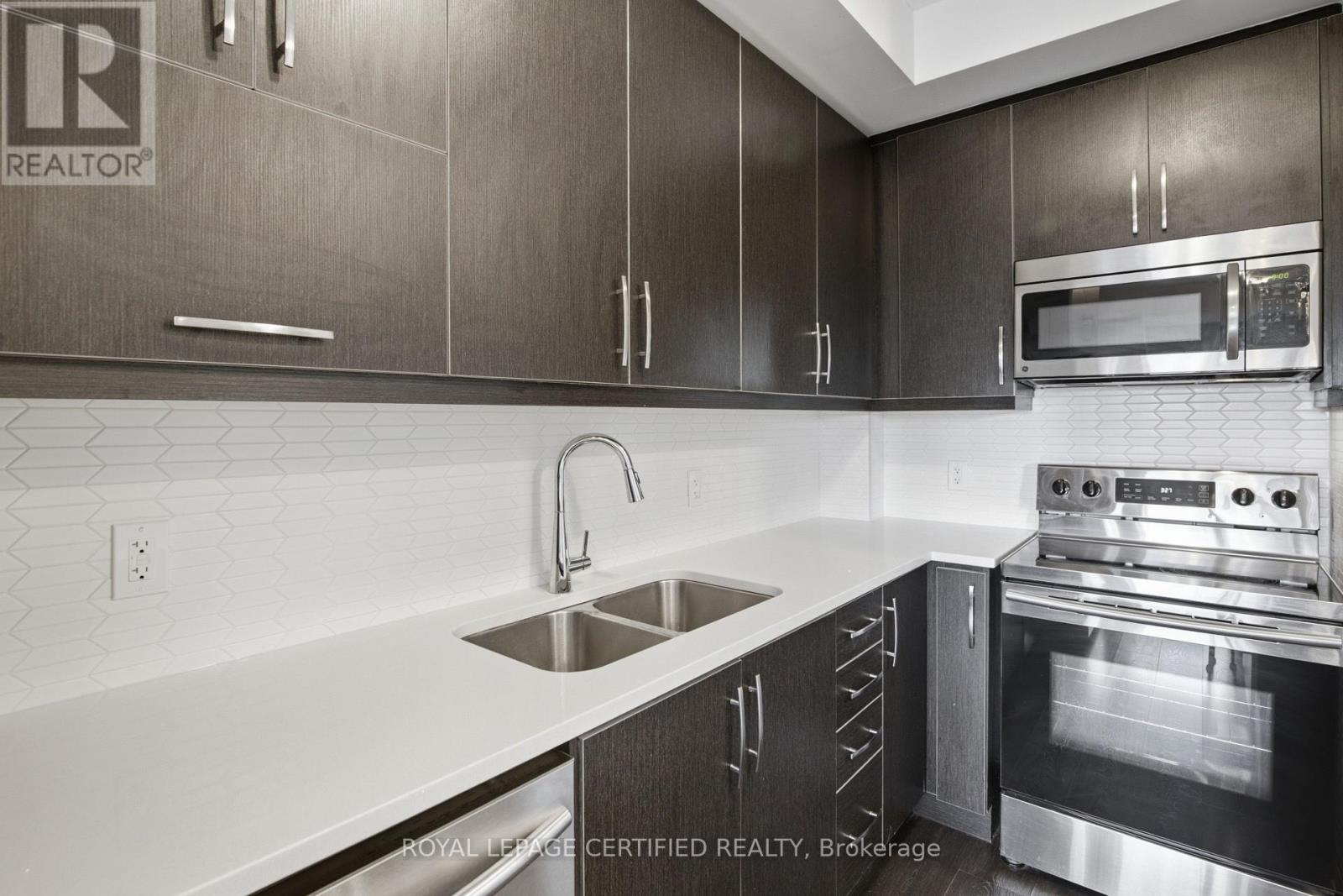 #236 1105 LEGER WAY - 7