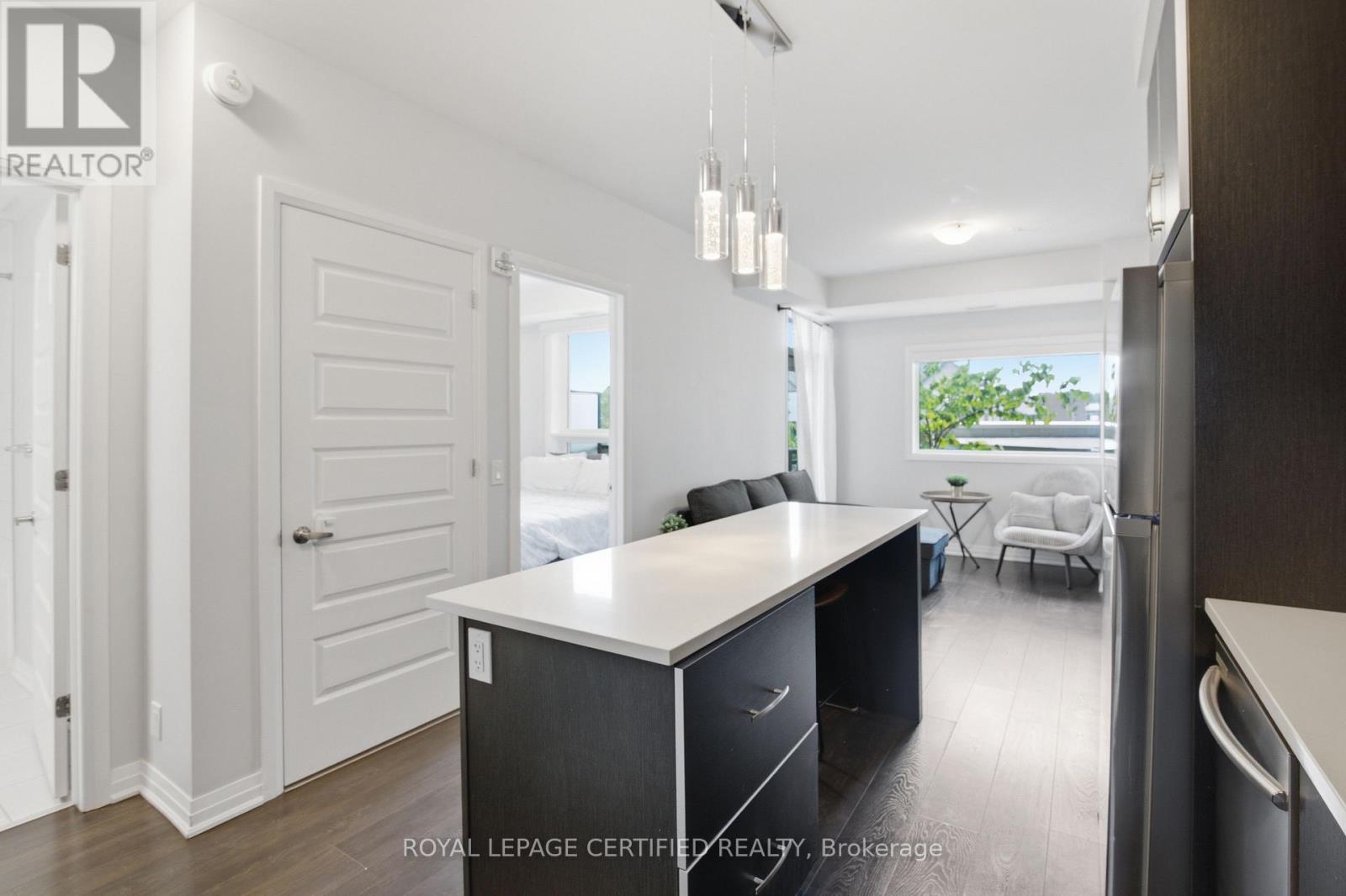 #236 1105 LEGER WAY - 8