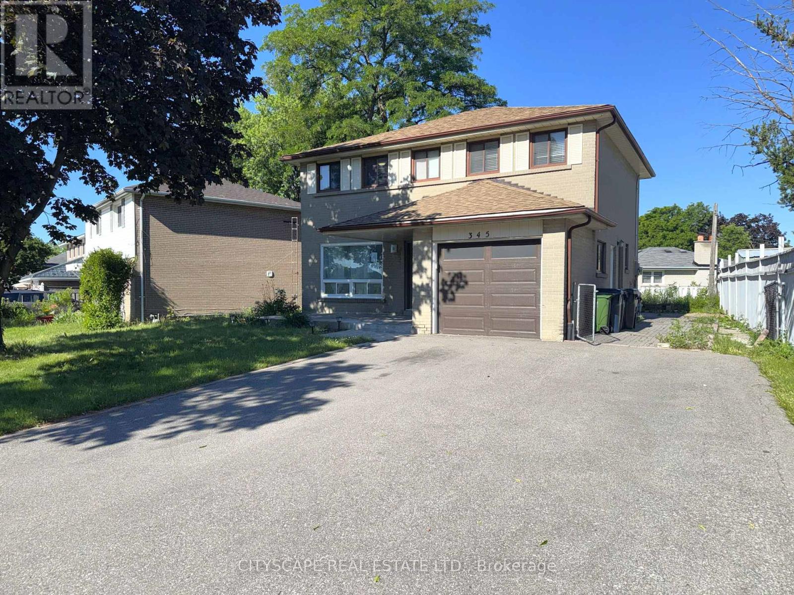 345 SILVERSTONE DRIVE - 3