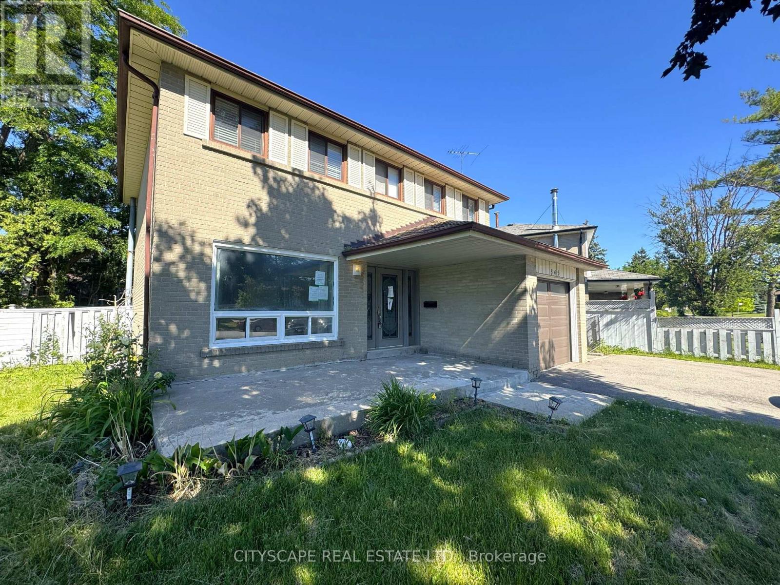 345 SILVERSTONE DRIVE - 5