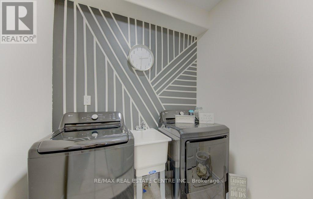 42 GREENWATER STREET - 20