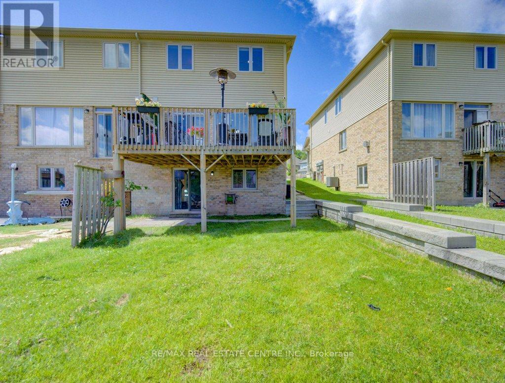 42 GREENWATER STREET - 36