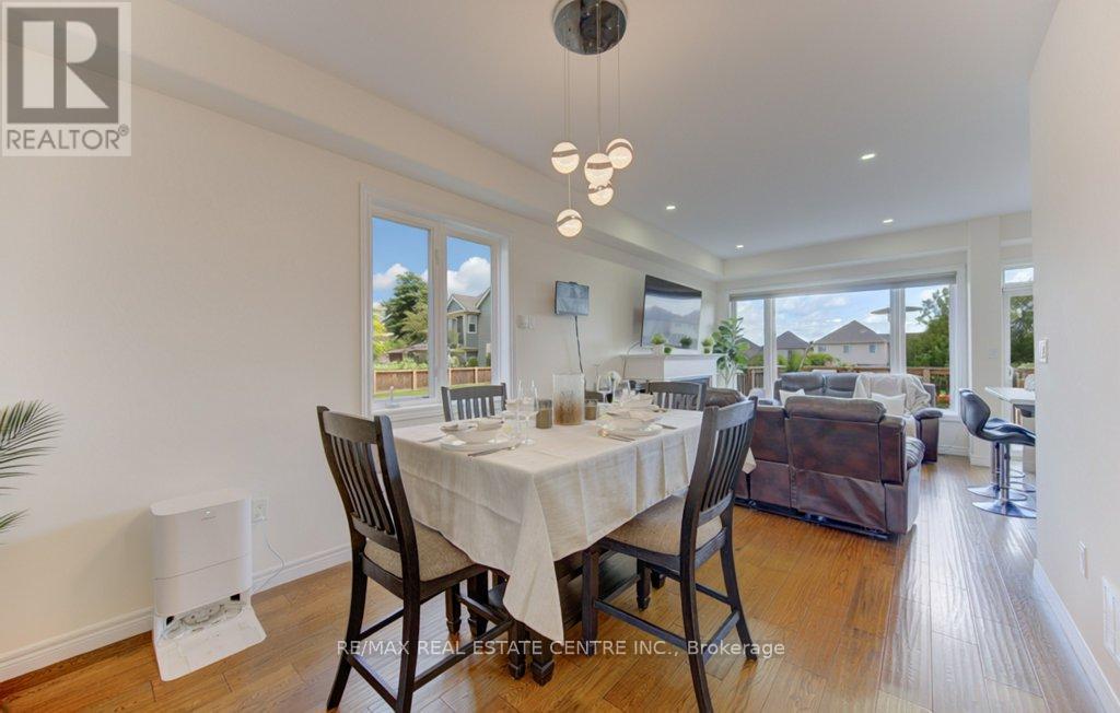 42 GREENWATER STREET - 9