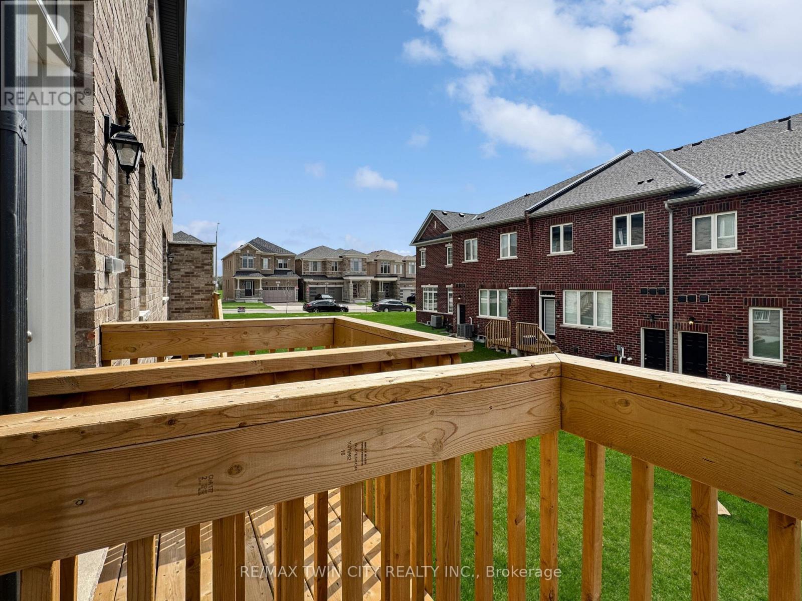82 GLEDHILL CRESCENT - 16
