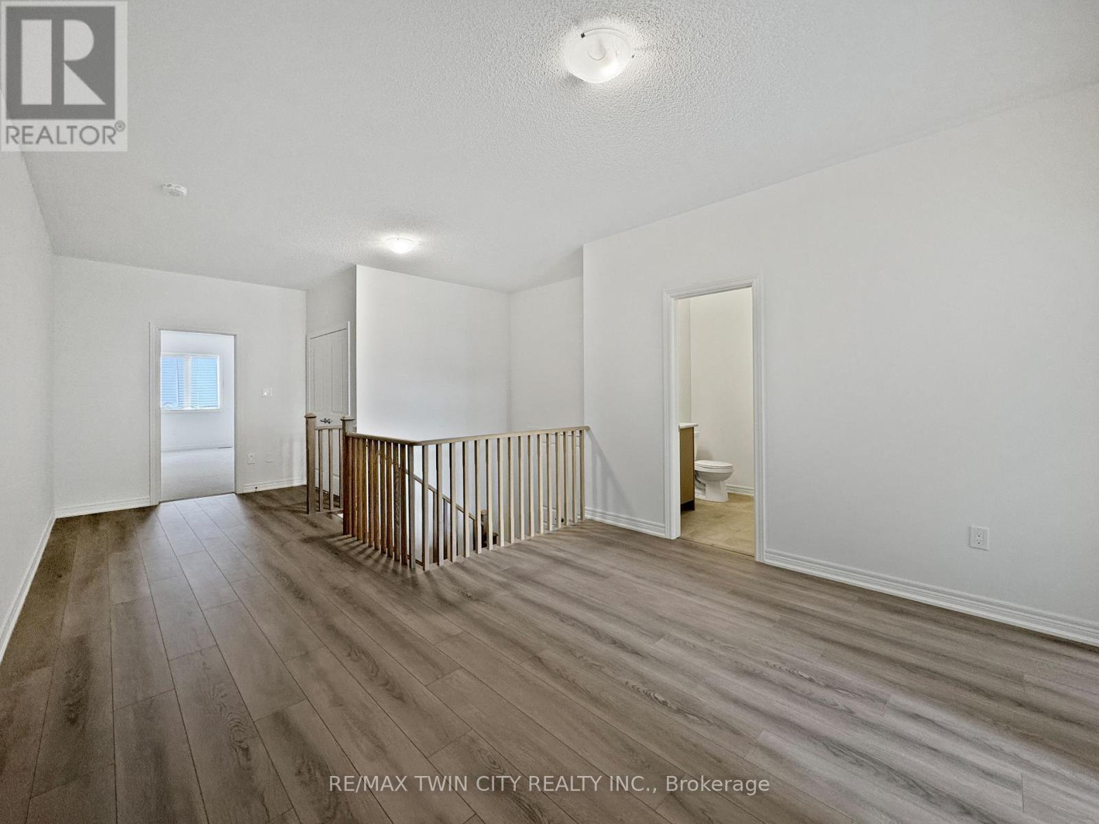 82 GLEDHILL CRESCENT - 21