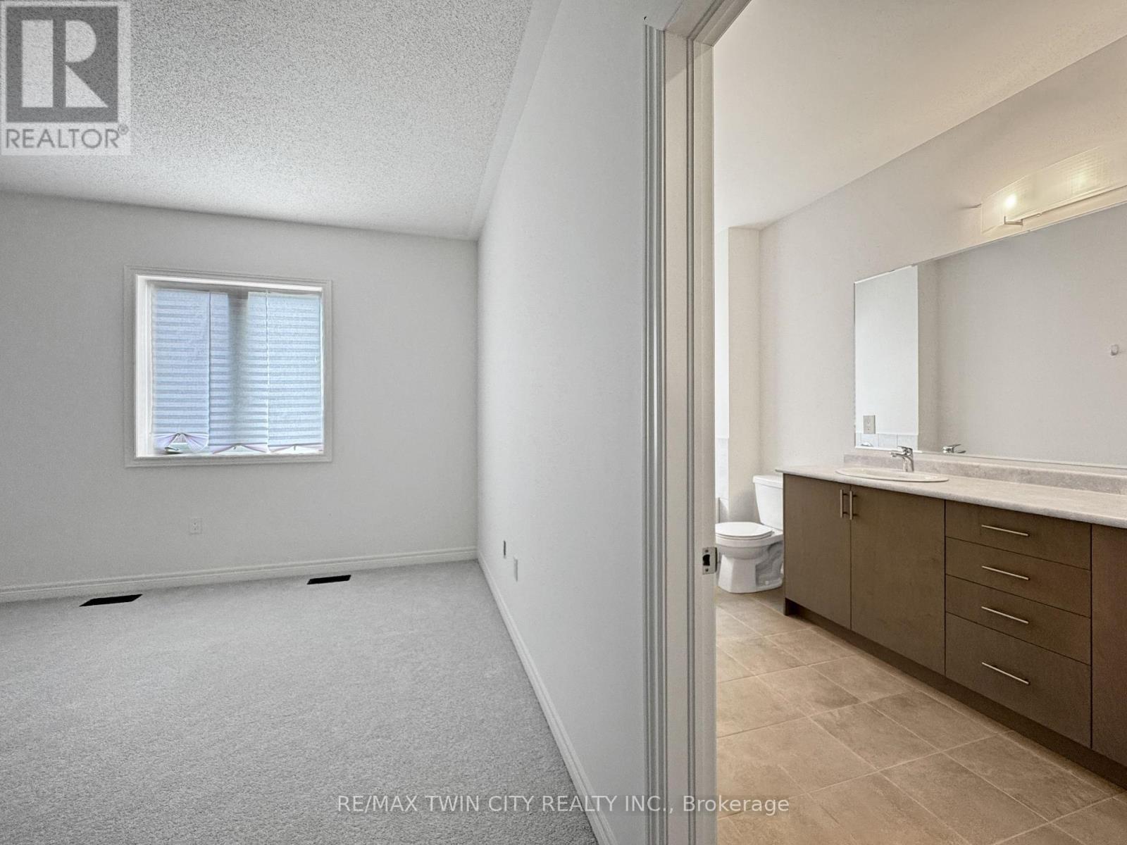 82 GLEDHILL CRESCENT - 28