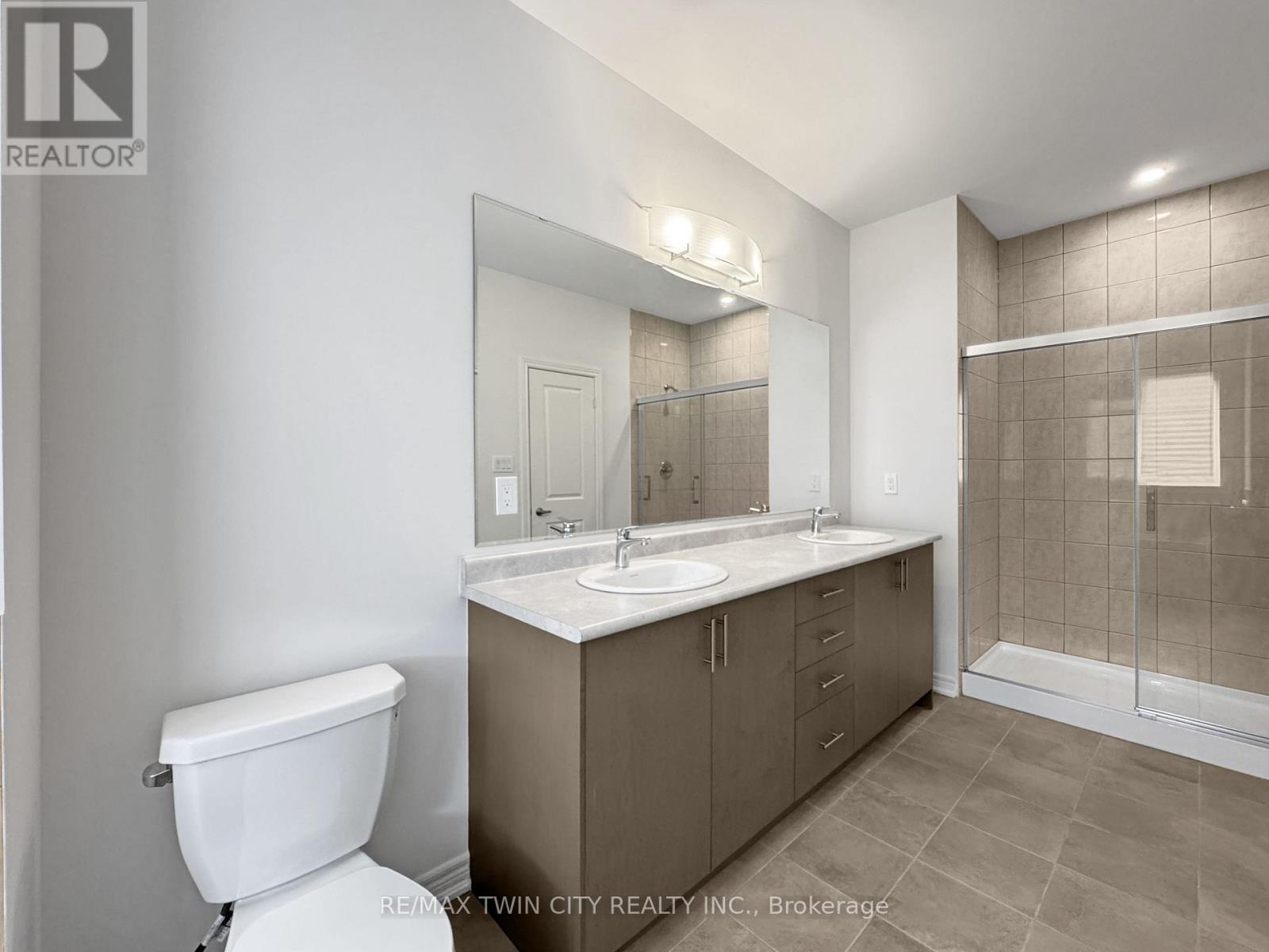 82 GLEDHILL CRESCENT - 30