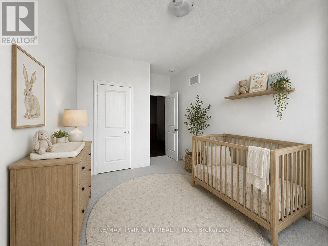 82 GLEDHILL CRESCENT - 32