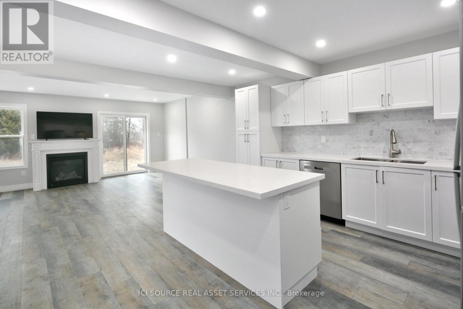 680 WILD ROSE DRIVE - 2