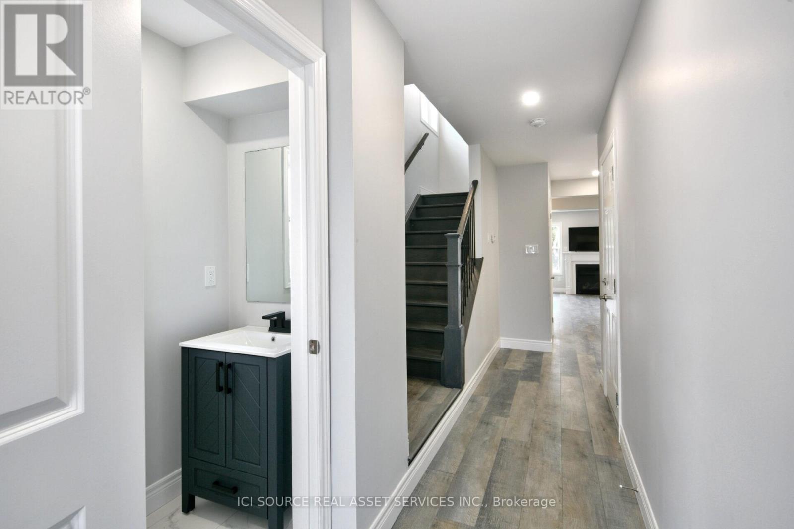 680 WILD ROSE DRIVE - 5