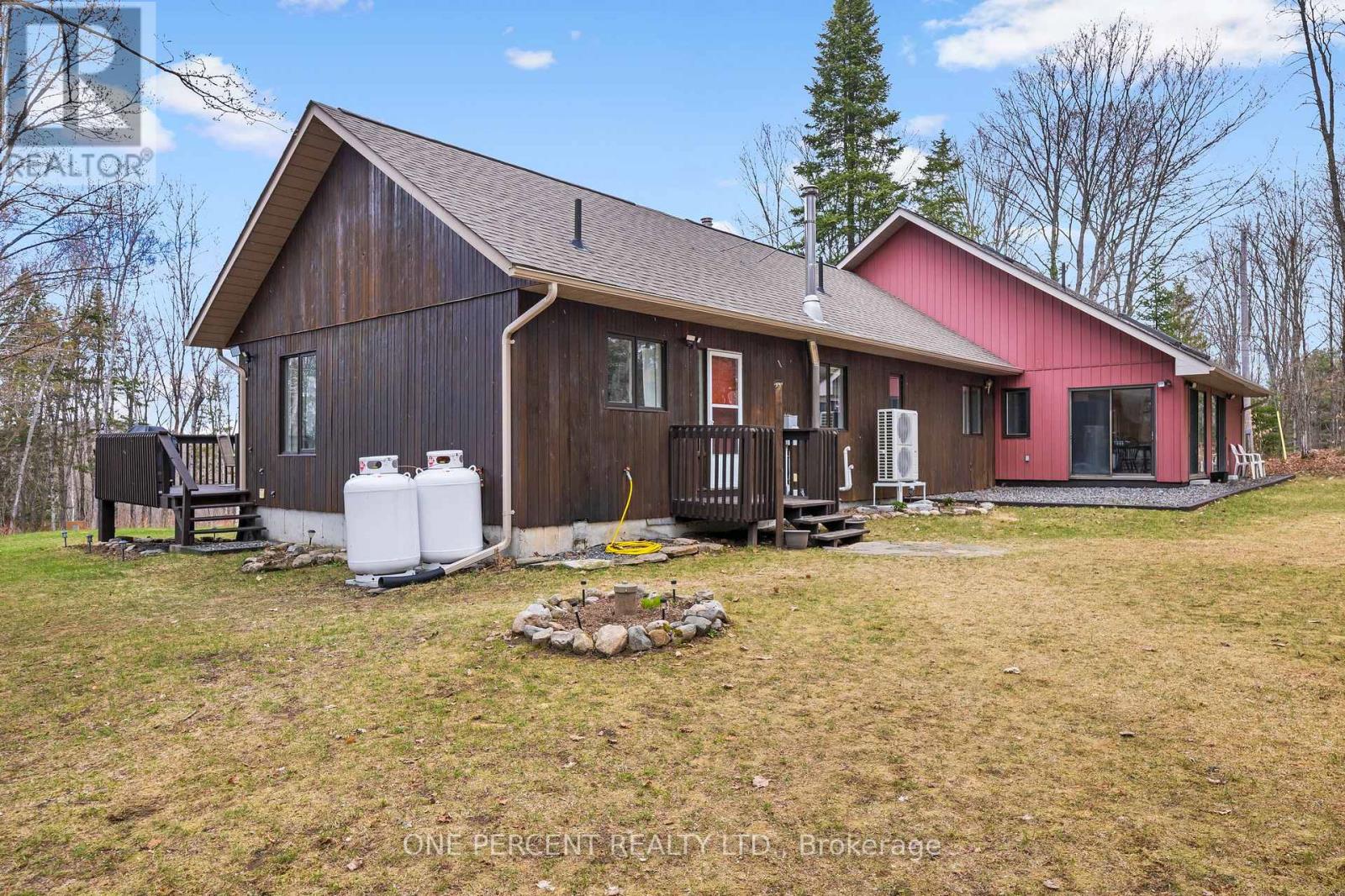 1069 CHALET ROAD - 7
