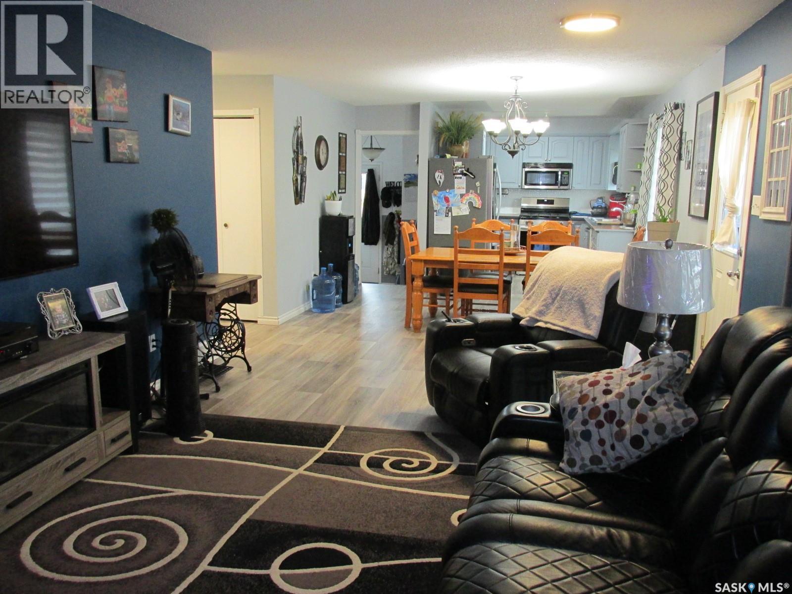 508 1st AVENUE W - 10