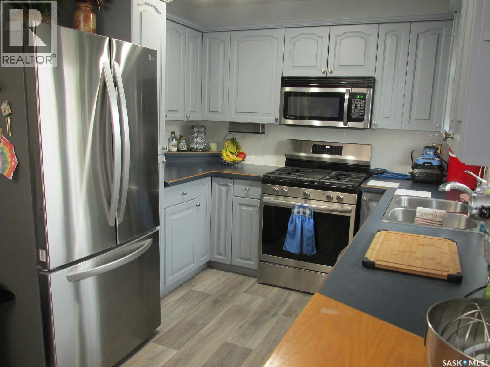 508 1st AVENUE W - 5