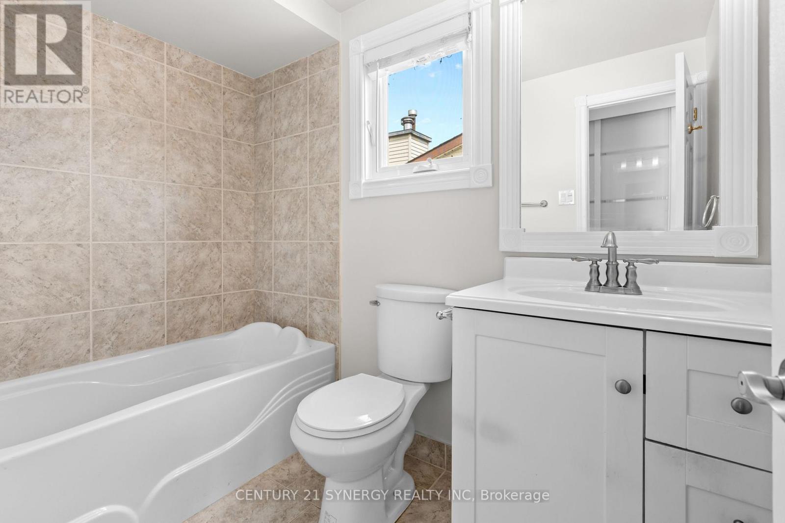1626 PRESTWICK DRIVE - 32