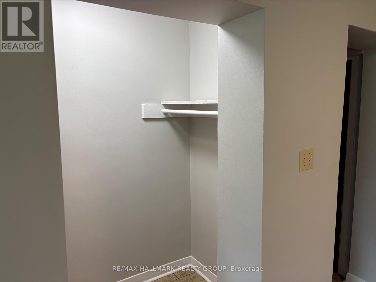 1 Bed, 1 Bath Multi-Family for Rent in Ottawa – 2 – 1064 MERIVALE ROAD, Ottawa – MLS# X13482438 - Image 12