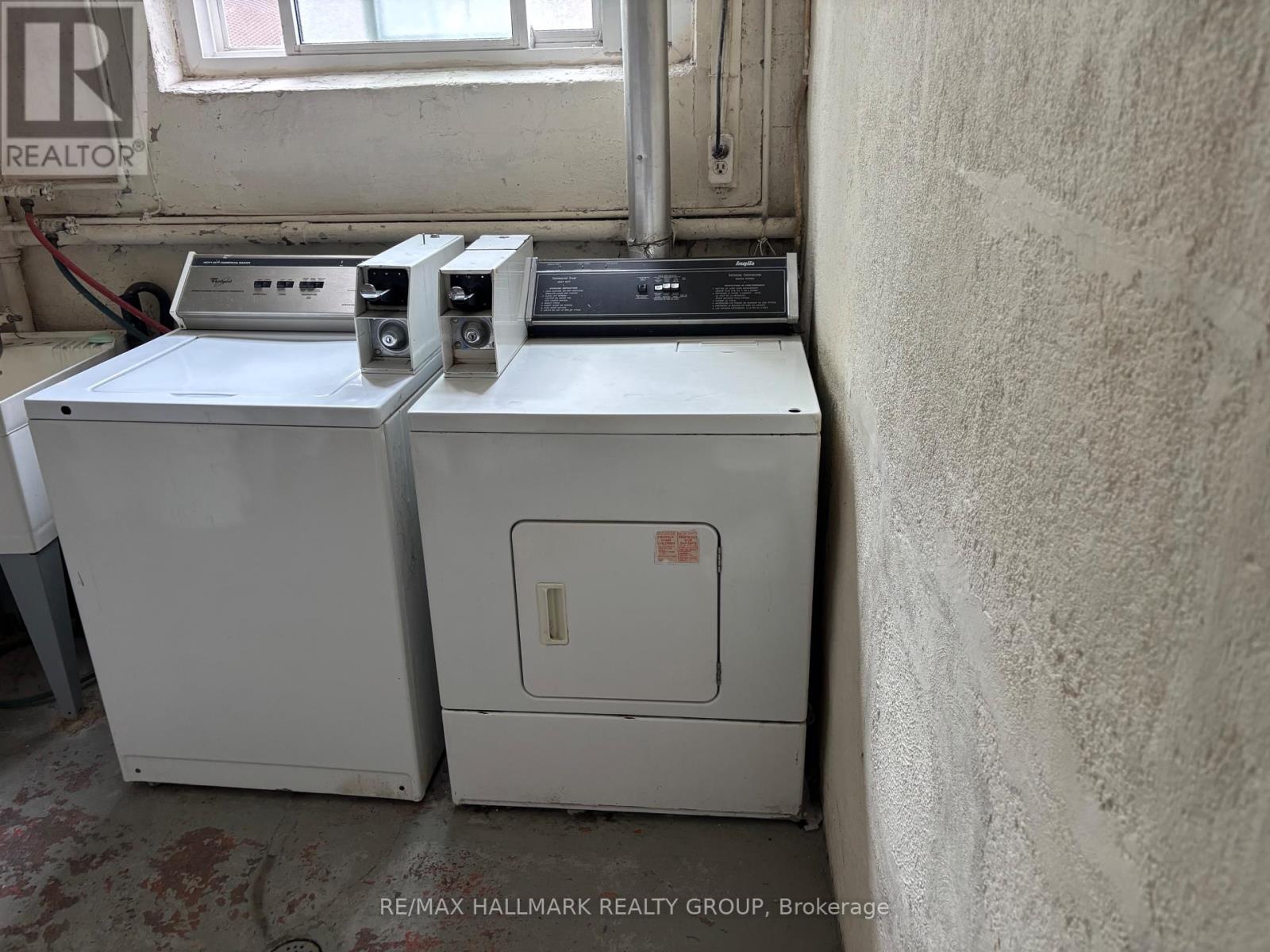 1 Bed, 1 Bath Multi-Family for Rent in Ottawa – 2 – 1064 MERIVALE ROAD, Ottawa – MLS# X13482438 - Image 16