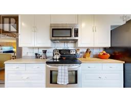 Bedroom - 60 Cove Road, Halls Harbour, NS B0P1J0 Photo 15