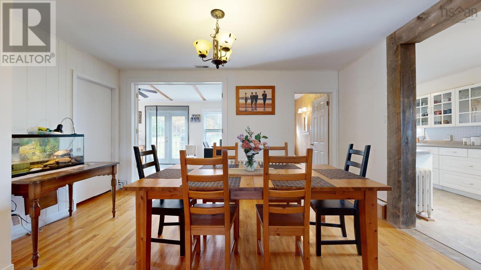 60 Cove Road - 10