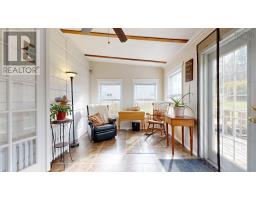 Sunroom - 60 Cove Road, Halls Harbour, NS B0P1J0 Photo 12