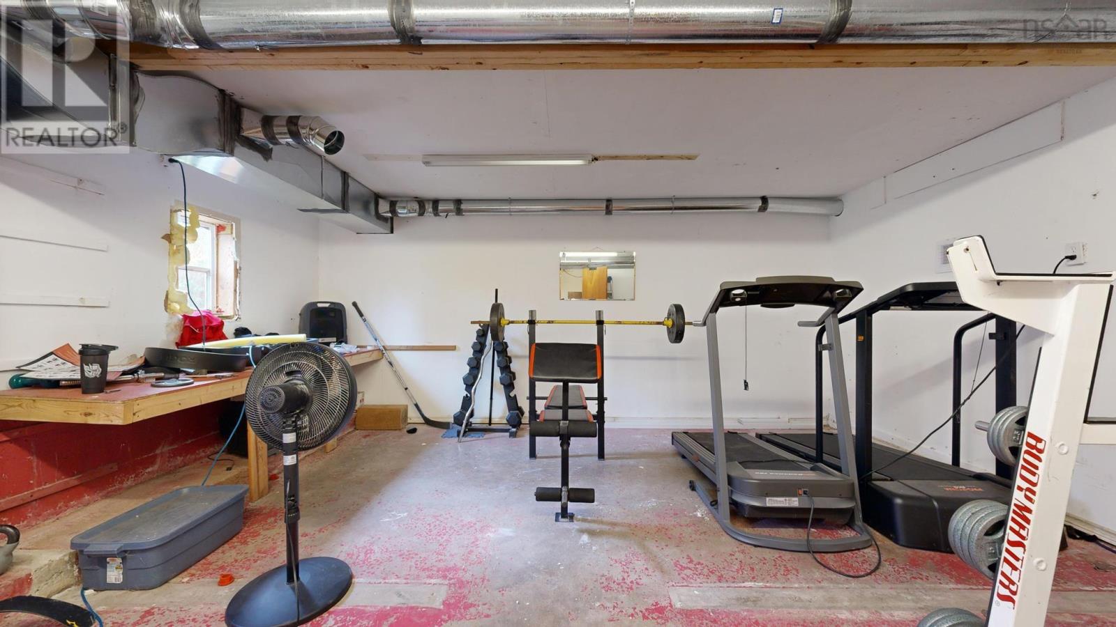 60 Cove Road - 43