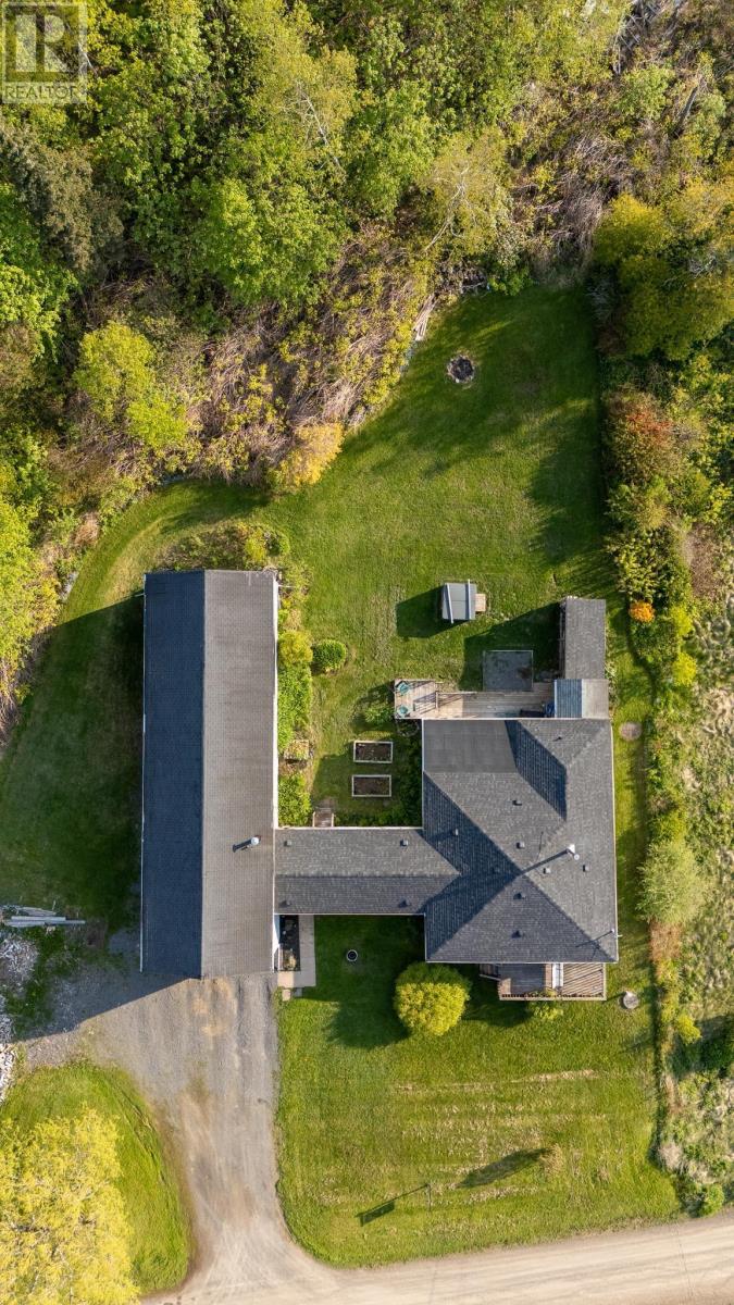60 Cove Road - 2