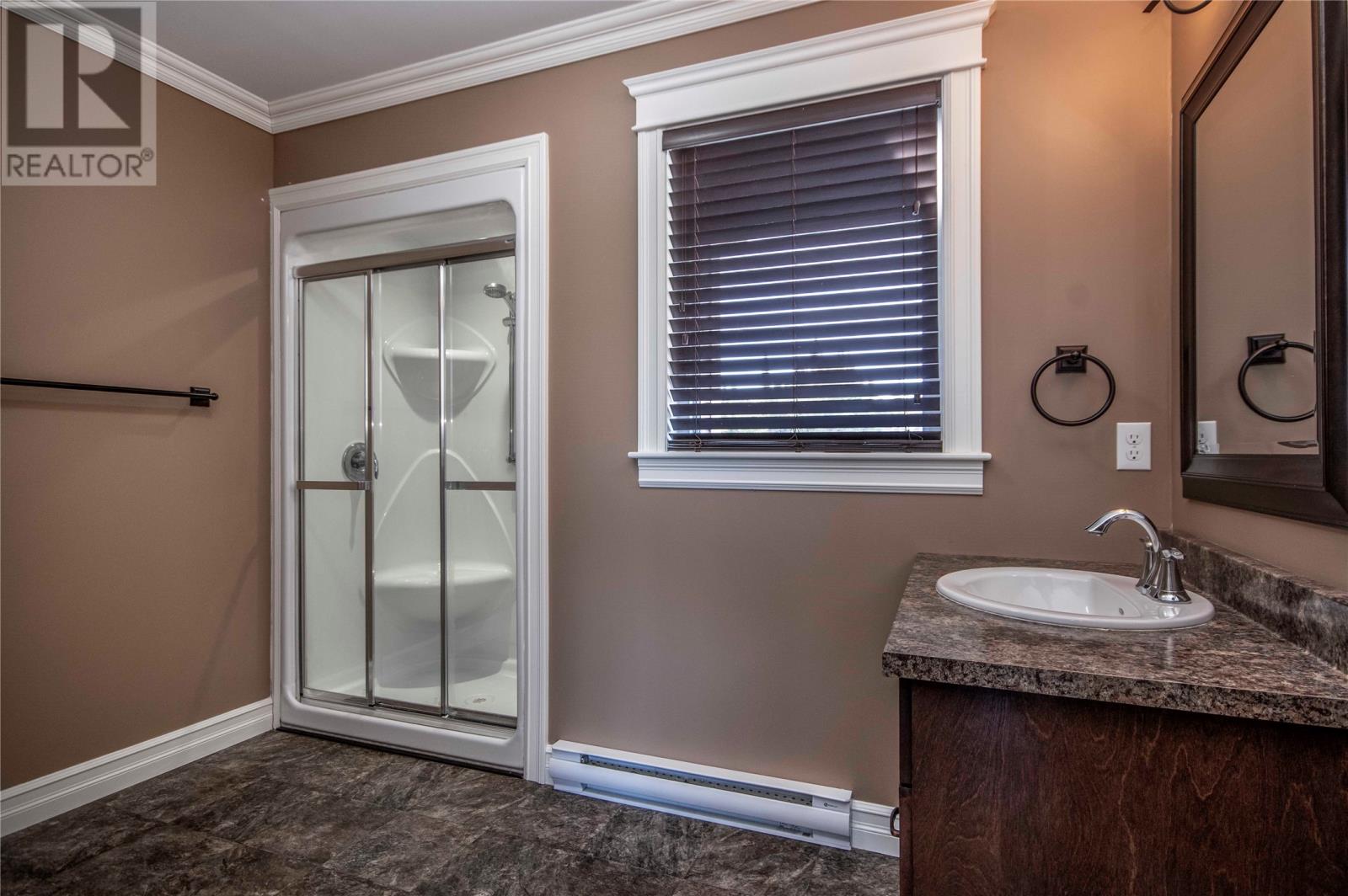 84 Farm Road - 24