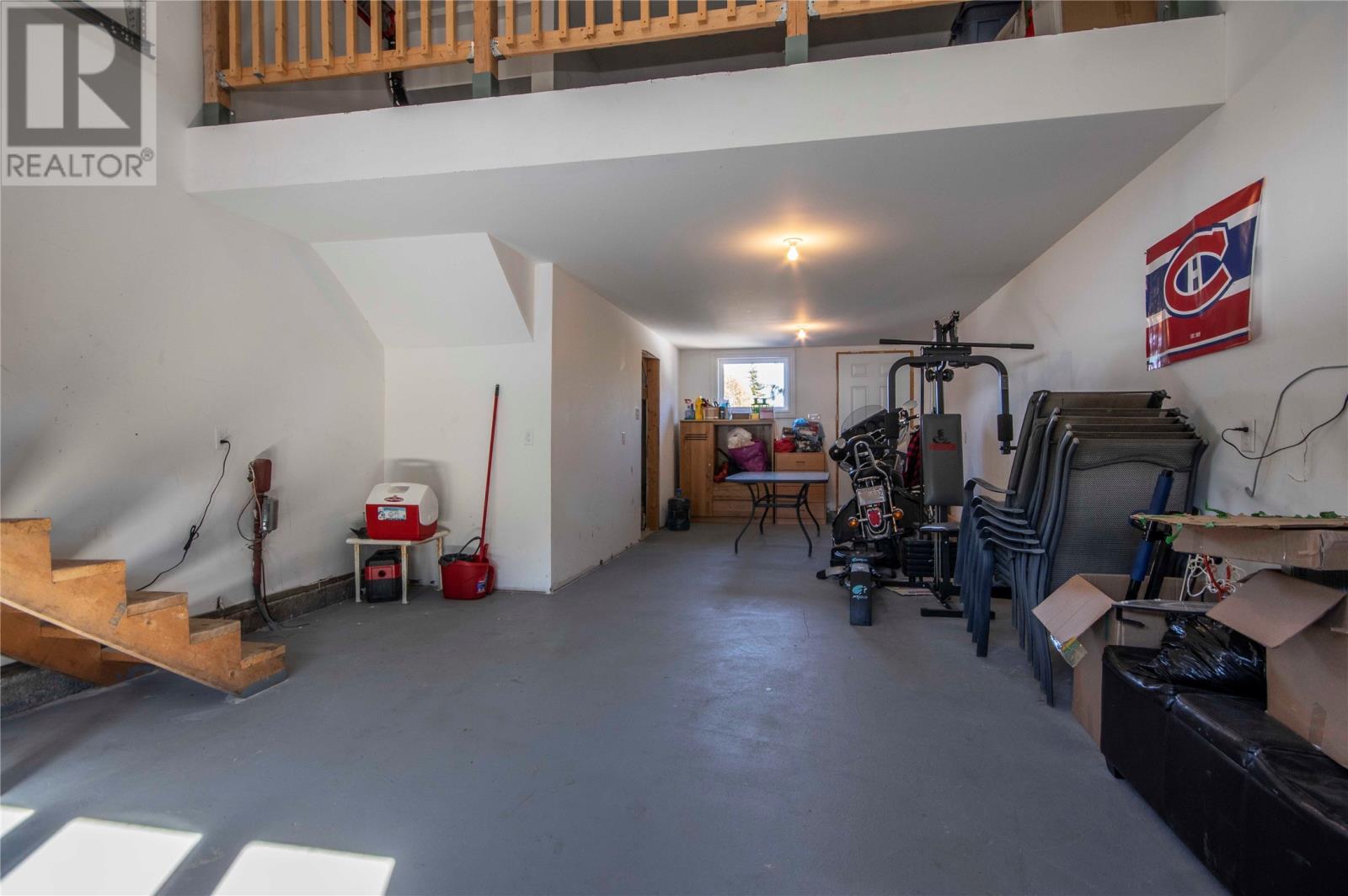 84 Farm Road - 31