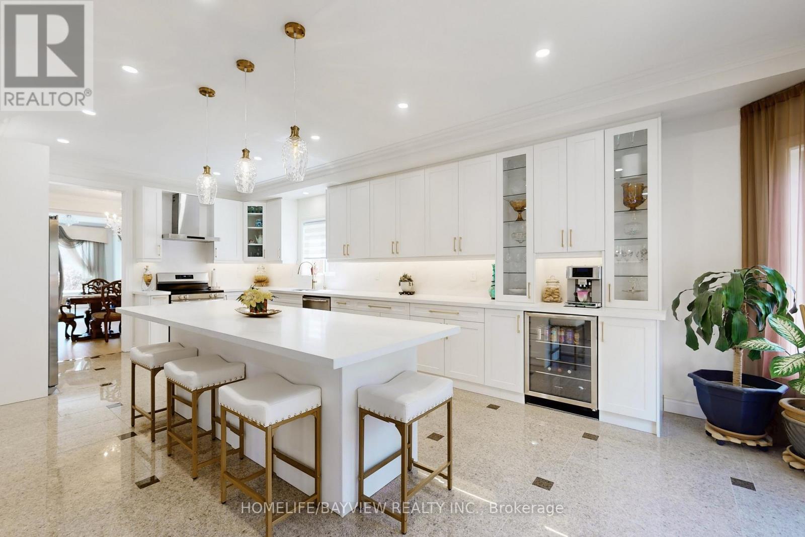 18 MARINUCCI COURT - 12