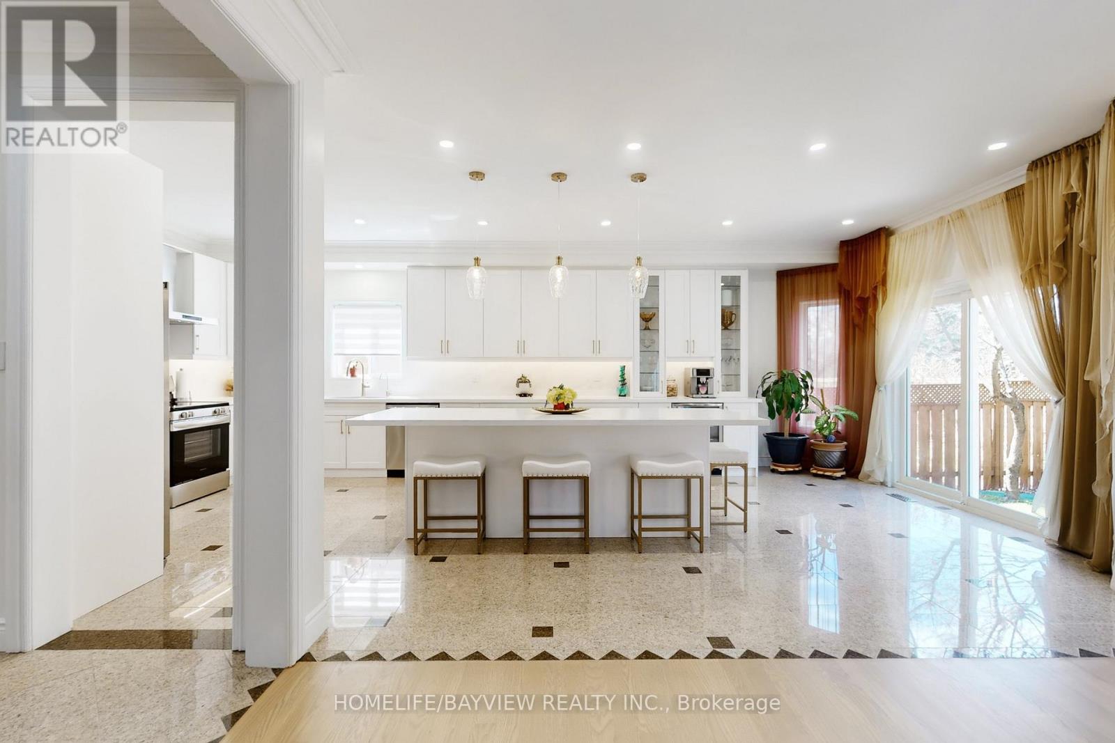 18 MARINUCCI COURT - 13