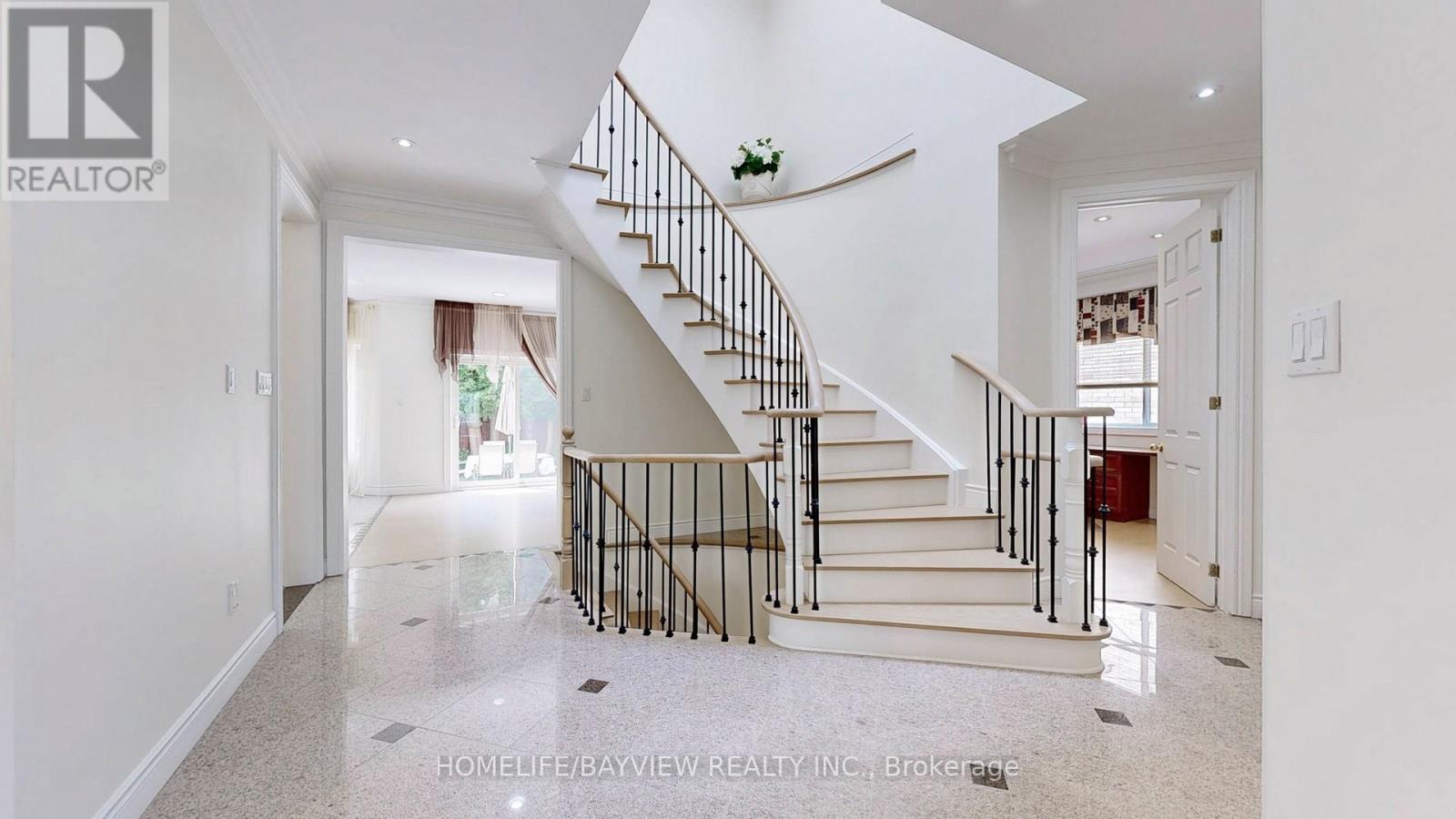 18 MARINUCCI COURT - 20