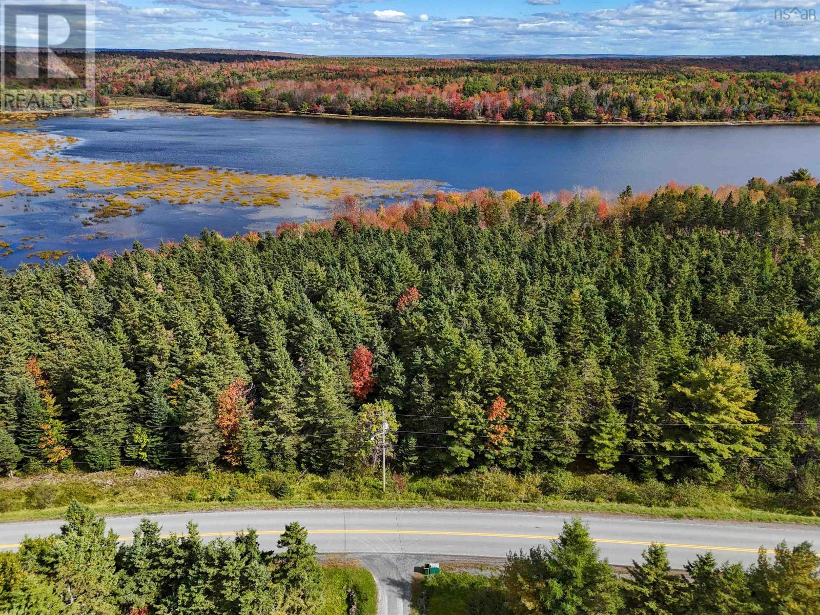 Property 8 of 14 of 998 Lake Egmont Road
