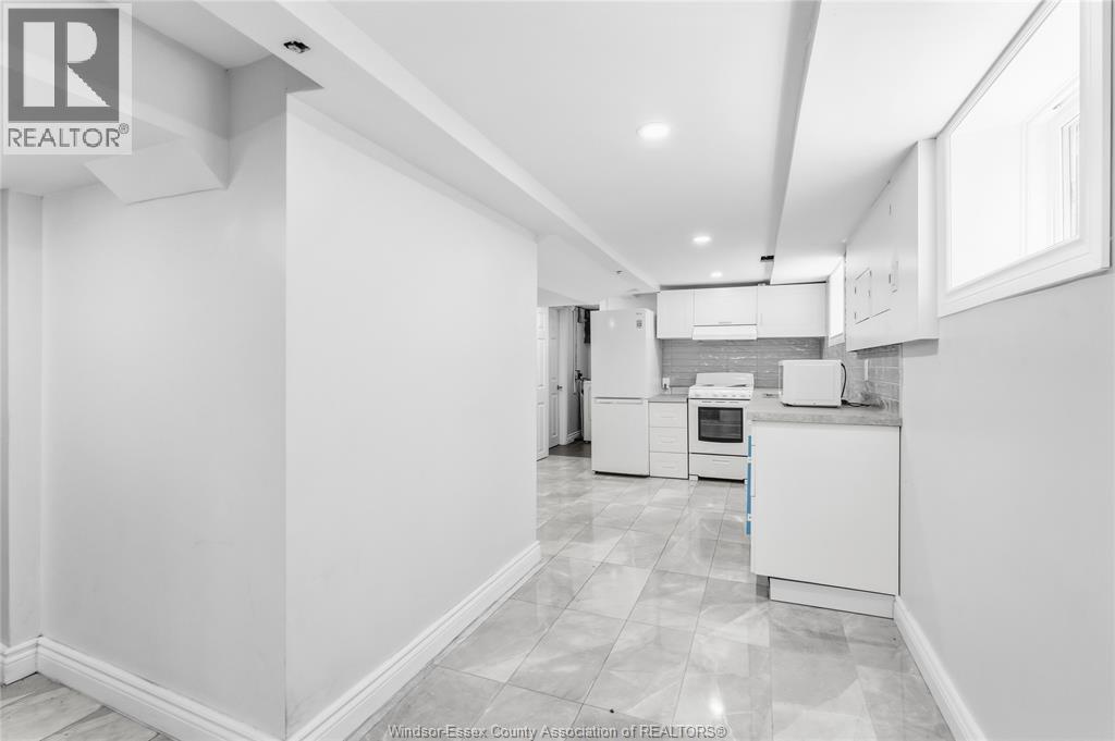 326-328 PARTINGTON AVENUE - 24