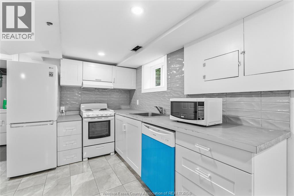 326-328 PARTINGTON AVENUE - 25