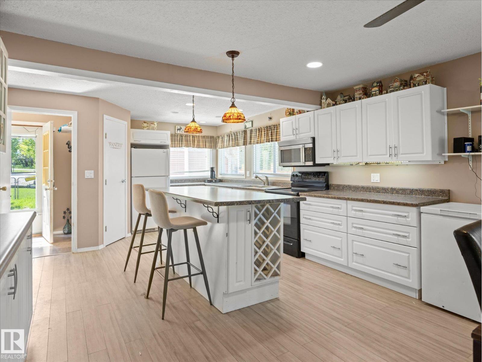 337 CRYSTAL SPRINGS - 16
