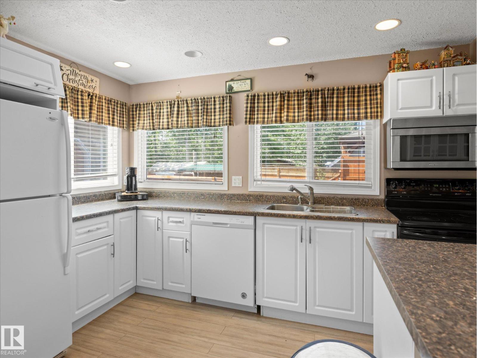 337 CRYSTAL SPRINGS - 18