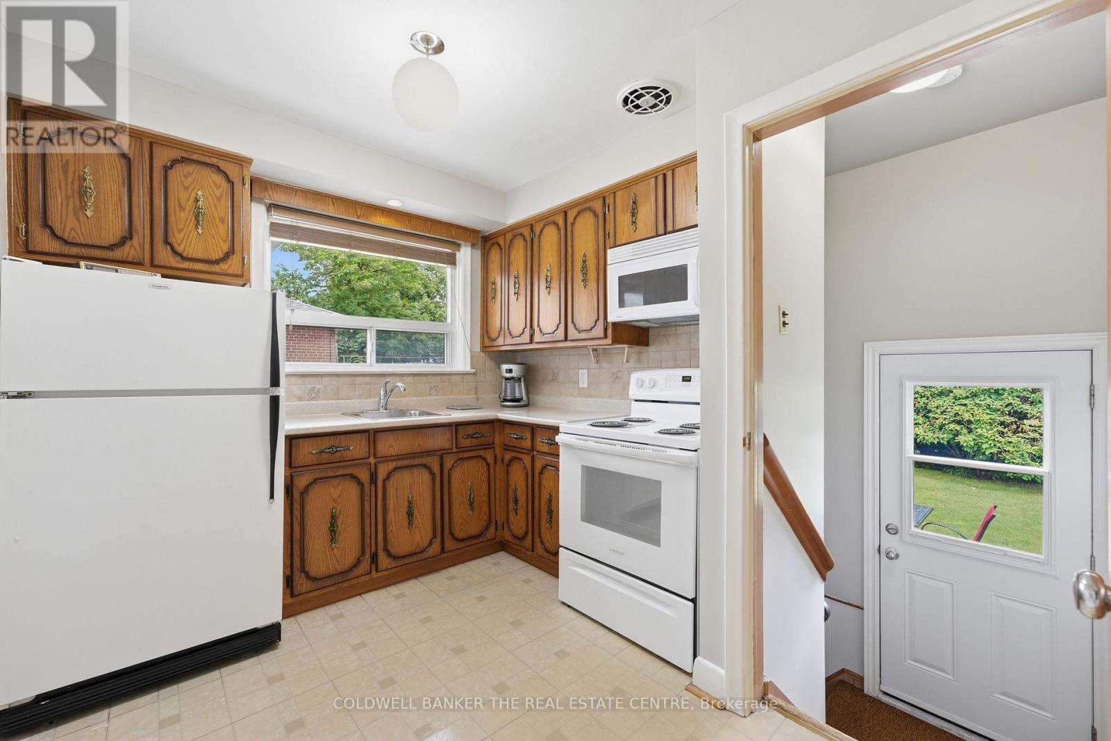 40 BENWAY DRIVE - 13